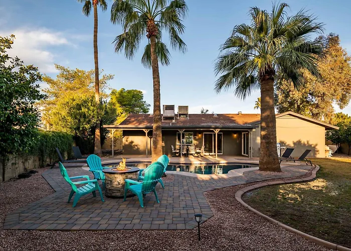 Holiday home Art Deco Oasis - Vintage Charm Pool Firepit Bbq Phoenix